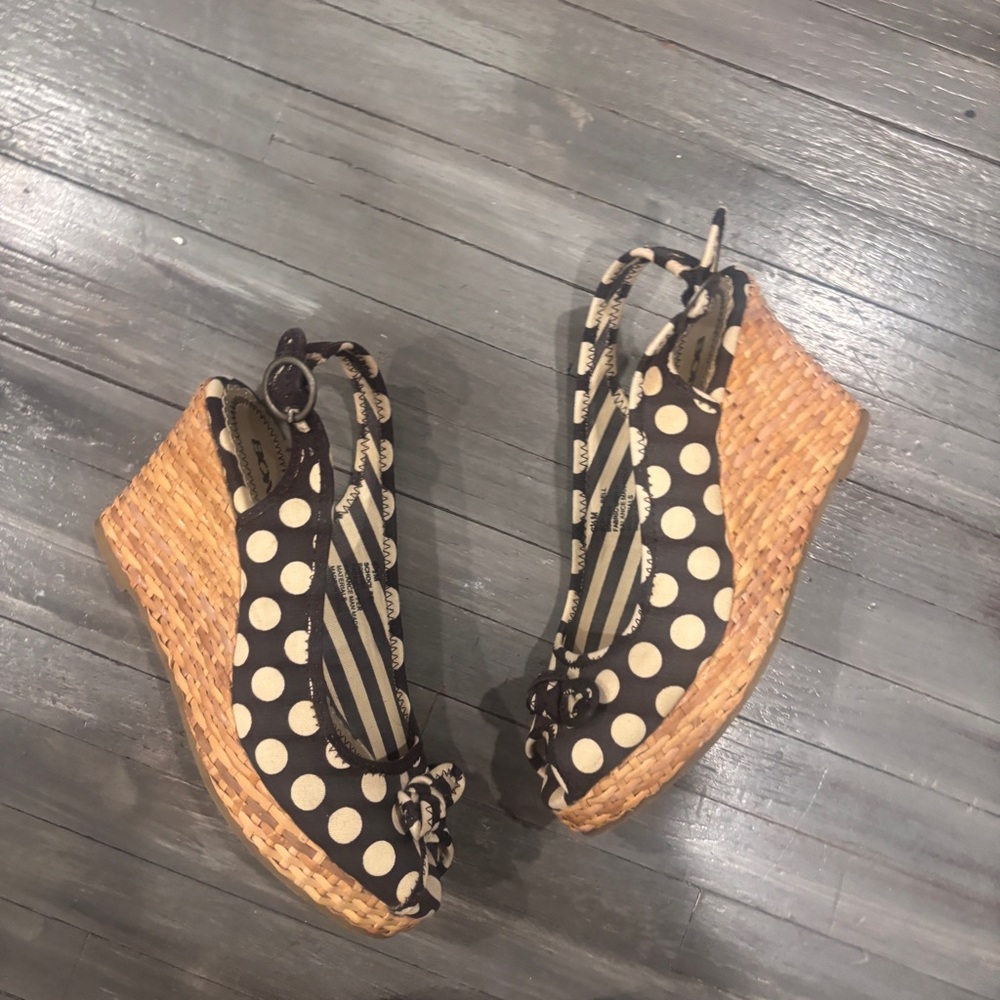 BONGO Black and Cream Polka Dot Wedge Sandals with Braided Jute Platform